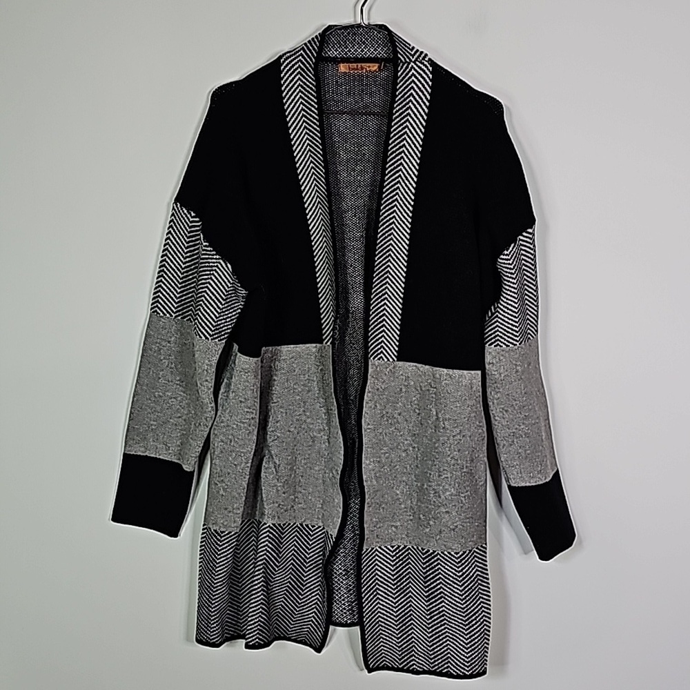 Belldini large gray and black layering cardigan
